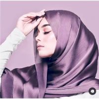 ผ้าคลุมไหล่ Tudung ซาติน Muna รอยยับดีคุณภาพระดับพรีเมียมฮิญาบสำหรับผู้หญิงมุสลิม180X70CM