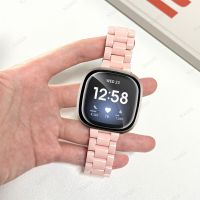 สายเรซินสีลูกอมสำหรับ Fitbit Versa 4 3 Sense Macaron สายติดนาฬิกาข้อมือเปลี่ยนสายสายรัดนาฬิกาข้อมืออัจฉริยะสำหรับ Fitbit Versa 2 1