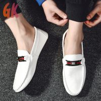 GKD รองเท้าโลฟเฟอร์ ผู้ชาย ลื่นบนรองเท้าหนังแฟชั่น Mens Loafers M002