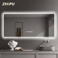 ZHIPU สมาร์ทกระจกห้องน้ำ led 900*700mm ส่องสว่างหน้าจอสัมผัสห้องน้ำกระจกสแควร์ติดผนังส่องสว่างแต่งหน้ากระจกห้องน้ำ แสดงเวลาและอุณหภูมิ กระจกไฟห้องน้ำอัจฉริยะ จอสัมผัส การกำจัดไอน้ำอย่างรวดเร็วด้วยปุ่ม