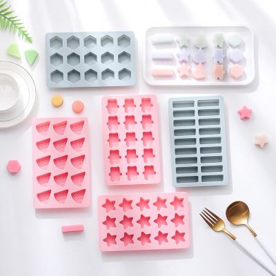 More Style With Lid Geometry Star Ice Mold Bear Chocolate Biscuit Jelly Mould Watermelon Shape Cake Decor Candle Soap Making Set Ice Maker Ice Cream M