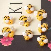 100 Pieces Small Resin Bee Jewelry Decoration Kids Hairpin Cream Epoxy Phone Case Patch