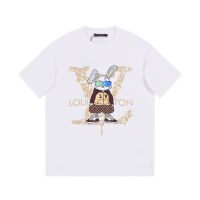 SPOT รูปแบบใหม่ในปี2023 L.V แขนสั้นการ์ตูนคอกลมแขนสั้นเสื้อยืด2023สไตล์ใหม่ในปี2023ใหม่ผู้ชายและผู้หญิงคู่การ์ตูนกระต่ายเสื้อยืด