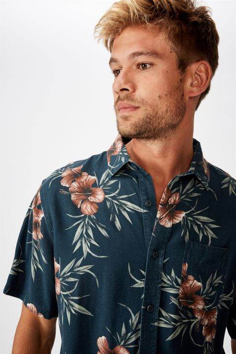 cotton on short sleeve resort shirt