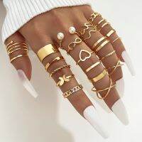 onlcicn 22pcs Personality Exaggerated Golden Silver Color Twist Wave Love Pattern Rings Womens Joint Ring Set Party Favors