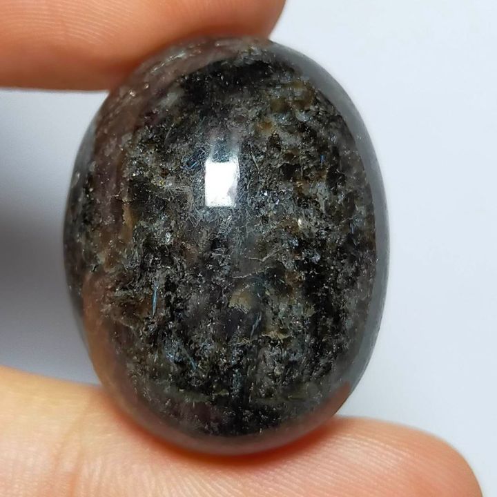 พลอย-หลังเบี้ย-นัมไมท์-นุมไมต์-ธรรมชาติ-ดิบ-แท้-หายาก-unheated-natural-blue-flash-nuummite-หนัก-69-2-กะรัต