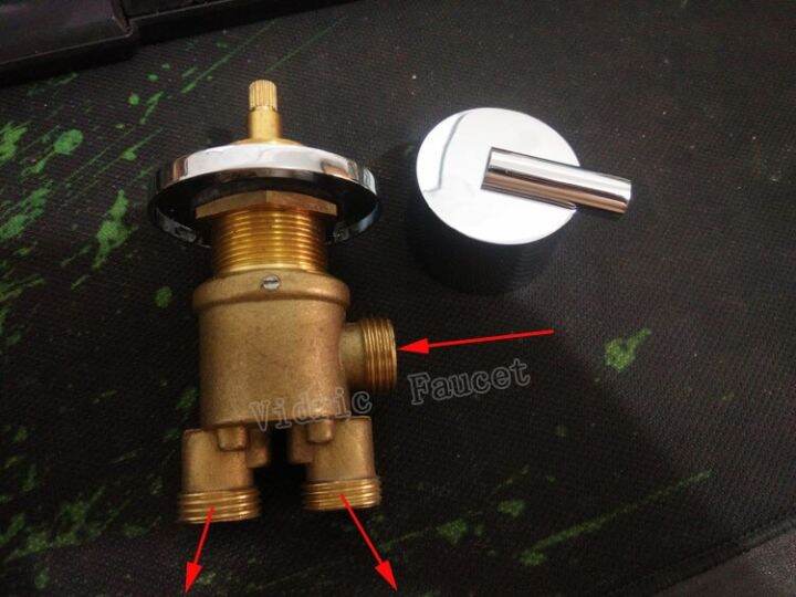Vidric 1 In 2 Out Bathtub Valve Set , Bathroom Separator For Tap And