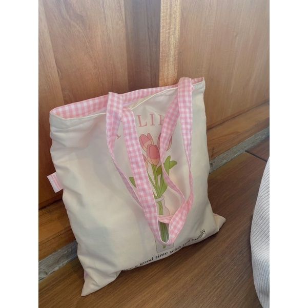 tulips-bag-กระเป๋าผ้า-tulips-กระเป๋าผ้าสกรีน-กระเป๋าผ้าลายสก๊อต