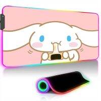 พรมลายน่ารักแผ่นรองเมาส์เมาส์อะนิเมะ Kawaii Deskmat Led ขยาย Rgb Mousepad Xxl Cinnamorol แผ่นเล่นพนันอุปกรณ์เสริมสำหรับ Pc เมาส์สำหรับนักเล่นเกมขนาดใหญ่