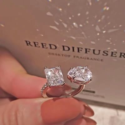 [MM75] การออกแบบแฟชั่นสองเพทายหินสีเงินแหวนสำหรับผู้หญิงหรูหรา6ct Lab เพชรสุภาพสตรีแต่งงานสัญญาแหวนเครื่องประดับของขวัญ