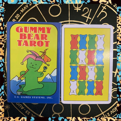 Gummy Bear ไพ่ทาโรต์น่ารัก | ขนาดเล็ก9X6ซม. | 78แผ่นไพ่ทาโรต์ | หนังสือคู่มืออิเล็กทรอนิกส์ | การ์ดทั่วโลกเวอร์ชั่นภาษาอังกฤษ | หมี ไพ่ยิปซี ไพ่ออราเคิล ไพ่ทาโรต์ ไพ่ยิบซี | Tarot Card