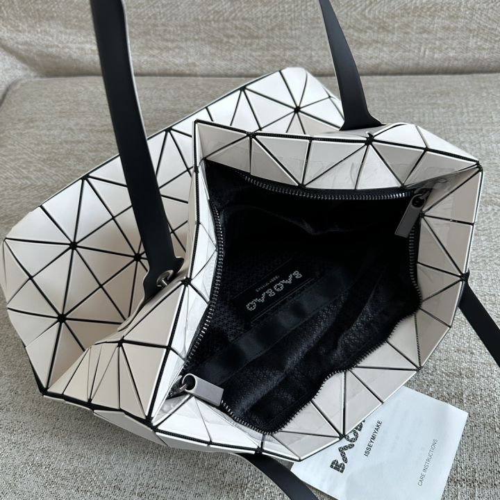 issey-miyake-bag-ladies-tote-bag-single-shoulder-tote-commuter-bag-large-rock-bag-diamond-lattice-geometry-shopping-bag