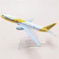 โมเดลเครื่องบิน Flyscoot ขนาด 16 cm.  Scale 1:400 ทำด้วยเหล็กอัลลอย มีขาตั้งโชว์ให้ เหมาะในการสะสม หรือตั้งโชว์ในบ้านหรือที่ทำงาน