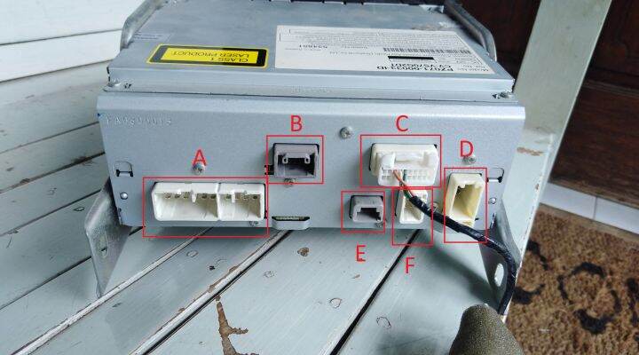 Soket Head Unit Panasonic PZ071-00033-ID OEM Toyota Fortuner 2011-2014