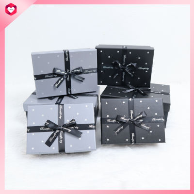 HappyLife Gift Box กล่องของขวัญ กล่องของชำร่วย กล่องกระดาษอย่างแข็ง กล่องดอกไม้ กล่องตุ๊กตา รุ่น C61301-128T