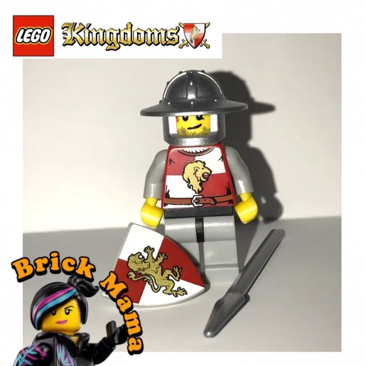 LEGO Kingdoms / Lion Knight with Helmet Shield and Pike (Spear) Weapon