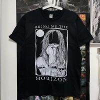 ■ นำแถบขอบฟ้าที่อยู่รอบๆผู้ชายและผู้หญิงเสื้อยืดแขนสั้น BMTH Dead Core สองชิ้นมาให้ฉัน