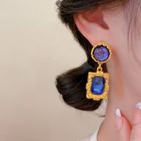【A dream of stars】 Blue Rhinestone Square Stud Earrings For Unisex Circular Geometric Pattern Resin Material Classical Style Women Fashion Jewelry