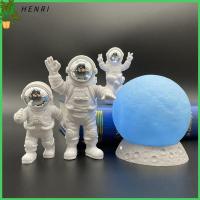 HENRI 1set ของขวัญวันเกิด เค้กอวกาศ ตกแต่งบ้าน หุ่นจำลองนักบินอวกาศ เครื่องประดับนักบินอวกาศ กับประติมากรรมดวงจันทร์ รูปปั้นนักบินอวกาศ
