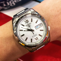 นาฬิกา SEIKO 5 Automatic รุ่น SNKL51K1 นาฬิกาข้อมือผู้ชาย สายแสตนเลส หน้าปัดขาว - ของแท้ 100% รับประกันศูนย์ 1 ปีเต็ม