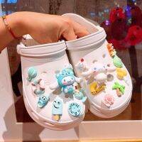 【hot】❃☑□  Sanrio-Olá Anime Sapato Encantos Y2K Kuromi Melody DIY Buckle Sandals Acessórios para Croc Jibbitz Decoração Kids