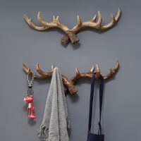 Vintage Resin Antler Key Hook Holder Wall Mounted Cap Coat Hanger Rack Home Decorative Animal Deer Horn Wall Hook for Hanging Picture Hangers Hooks