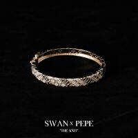 SWAN - VRT Knit Bangle กำไลลวดลายสานถักทอผ้า Where Textile Meets Jewelry