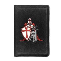 [แฟชั่น] Vintage Crusader Knight Passport Cover Men Women Leather Slim ID Card Travel Holder Wallet Document Organizer Case