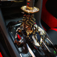 &amp;gt; 2023 Universal รถอุปกรณ์เสริมรูปแบบผ้าใบ SHIFT LEVER KNOB COVER ฝุ่น Racing SAMURAI ดาบปลอกหุ้มหัวเกียร์