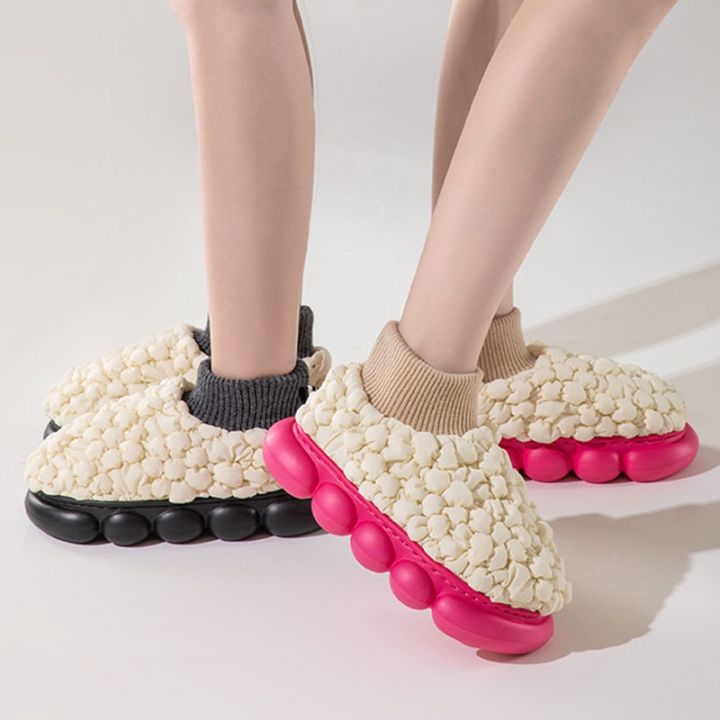 แฟชั่น2023-รองเท้าแตะพื้นหนากันลื่นใส่กลางแจ้งทำจากผ้ากำมะหยี่ขนรองเท้าแตะสตรีให้ความอบอุ่นสำหรับใส่ในบ้านคู่
