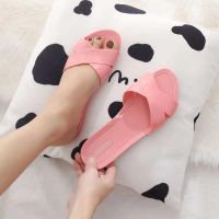 Womens Summer Casual One Word Slippers Soft Sole Non Slip Wear-Resistant Home Casaul Slipper Fashionable Outdoor Beach Slippers