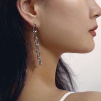 [COD] European and ins bloggers U-shaped chain earrings savis same simple