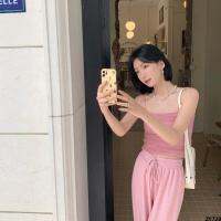 เสื้อกล้ามแบบใหม่สีชมพูสายเดี่ยวแบบสั้นด้านในเข้ารูปผ้าตาข่ายสำหรับผู้หญิงหน้าร้อน 2023 สาวบางห่อหน้าอกเล็กอินเทรนด์