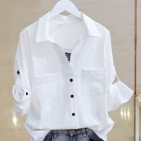 [COD] and familiar style white womens 2022 spring niche design sense long-sleeved loose lace stitching