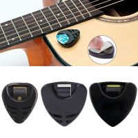 1pcHeart Pick Box Guitar Pick Holder Plastic Plectrum Case Mediator Quick Storage Self Adhesive Triangle Shape Music Accessories