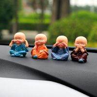 เครื่องประดับรถยนต์4ชิ้น/เซ็ต4ไม่ทำจากเรซินพระภิกษุสงฆ์มหาราชาพระพุทธเจ้ากังฟูตุ๊กตาของขวัญจี้ของตกแต่งคอนโซลหน้ารถอัตโนมัติ