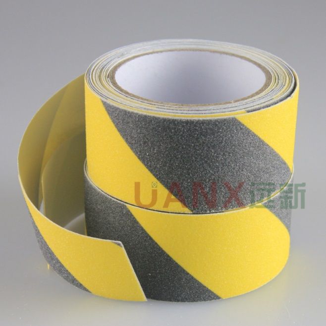 เทปยางกันลื่น-เทปทรายกันลื่น-nti-slip-tape-50mm-x-5m-เทปกันลื่น-เทปกาวกันลื่น-เทปกาวกันน้ำกันลื่น-เทปกันลื่นพื้น-เทปกันลื่นหยาบ-สีดำ-เหลือง