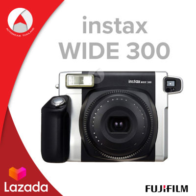 Fujifilm Instax Wide 300 กล้อง สีดำ เป็นกล้องโพลารอยด์ขนาดกะทัดรัด ถ่ายภาพและ print ภาพออกมาได้ทันที่เมื่อถ่ายเสร็จ เลนส์ FUJINON 95มม f/14 มีแฟลชในตัว ถ่ายภาพได้ในที่แสงน้อย