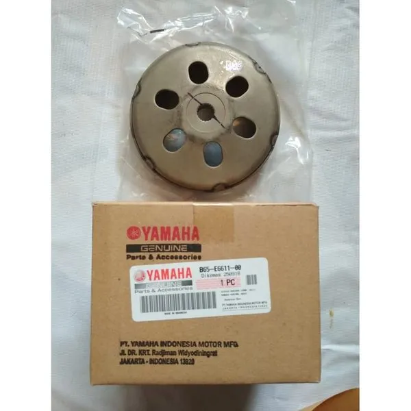 ORIGINAL YAMAHA CLUTCH BELL / CLUTCH HOUSING (HALF THREAD) FOR NMAX v2