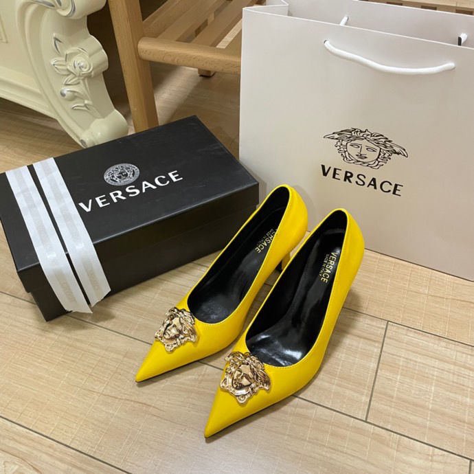 Versaceˉ European and American Fashion Big-name Female Metal Head Portrait  Pointed Toe Shallow Mouth Female