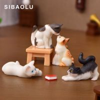 Cat Kitten Figurine Cartoon Animal Christmas Home Decor Miniature Fairy Garden Cake Decoration Accessories Modern Figure Gift