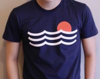 bank’s Sea T-Shirt Navy Cotton USA เสื้อยืดสีกรมพิมพ์ลาย เสื้อยืดคอกลม เสื้อยืดคุณภาพดี