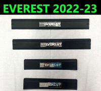 (ส่งฟรี) ชายบันได ดำด้าน Everest 2022 2023