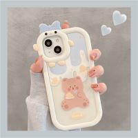 ins เคสลายการ์ตูน iPhone 13 Case for iPhone 14 Pro Max 14 Plus 13 Pro Max 12 Pro Max 11 Pro Max 6 Plus 7 Plus 8 Plus iPhone XR X XS Max SE 2020 Case สัตว์ประหลาดตัวเล็กทาสีในการ์ตูนตุ๊กตาหมีเคสโทรศัพท์ iPhone ทาสี