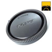 ฝาท้ายเลนส์ สำหรับ Mirrorless SONY ( Lens Cap ) ( ฝา ท้าย ตูด เลนส์ ) ( E FE NEX Mount ) ( Geekster )