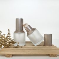 New Frosted 30ml Liquid Foundation Bottle Gold Cover Garden Mouth Lotion Pump Vacuum Frosted Sub-Packaging Glass Bottle