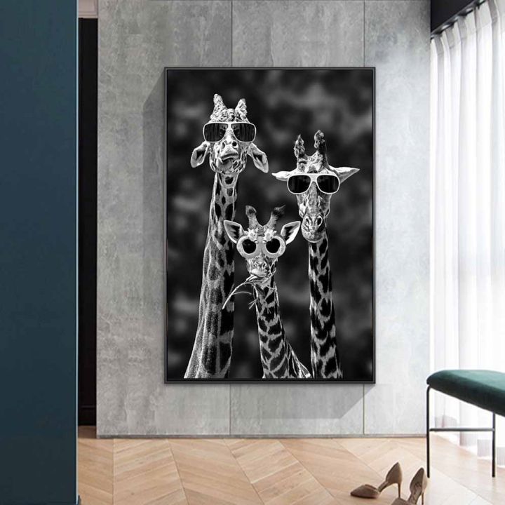 giraffes-with-sunglasses-funny-art-posters-and-prints-black-and-white-animals-canvas-paintings-on-the-wall-art-pictures-cuadros
