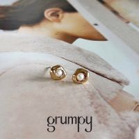 grumpy, sunny side up stud (ราคาต่อคู่/cost per pairs)