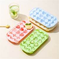 18 Holes Moon Heart Ice Cube Maker Silicone Ice Mold with Lid DIY 3D Stars Ice Tray Juice Drink Whiskey Cocktails Kitchen Mold