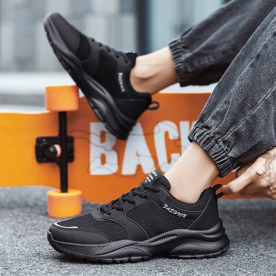 Men Running Shoes Lace Up Men Sport Shoes Lightweight Comfortable Breathable Walking Sneakers Tenis Masculino Zapatillas Hombre
